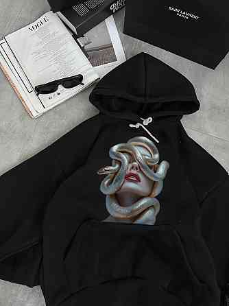 Жіноча трендова худі з символом мудрості з якісної тринитки на флісі Одеса