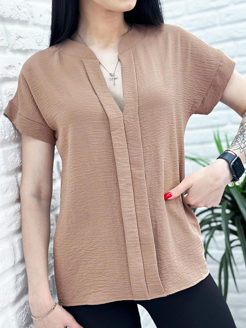 Однотонная летняя блуза 