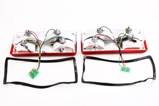 Ліхтар 2107 тюнінг червоний/білий Watt без ламп (2 0s). Вінниця