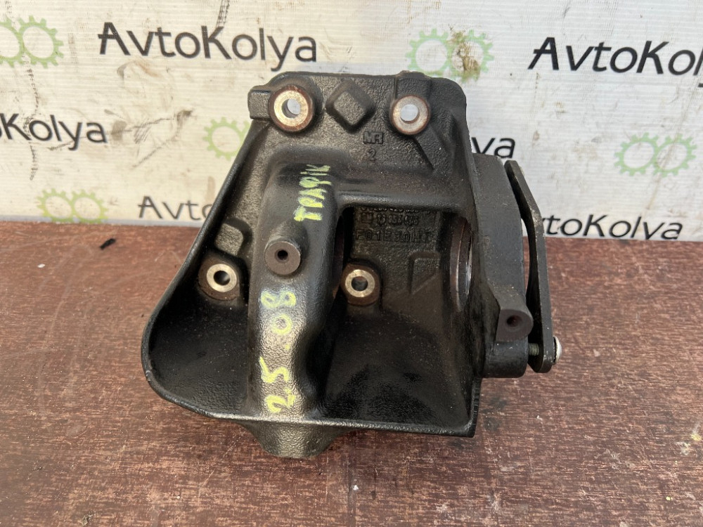 Кронштейн промвала правий Opel Vivaro 2.5 dci 2007-2014 (8200426805) Ковель - изображение 5