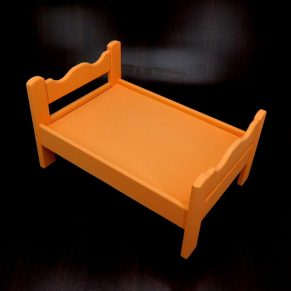 Кровать для кукол 