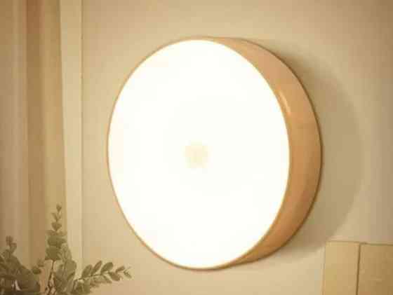 LED світильник-нічник з датчиком руху і датчиком день/ніч без кнопки увік./вимк. Смела