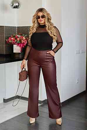 Женские кожаные брюки с высокой посадкой 