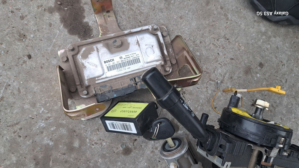 Блок управління двигуном БОШ 0 261 201 987 Київ - фото 1