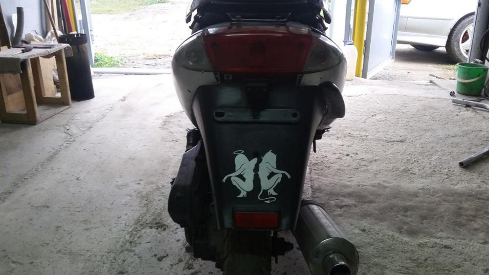 Наклейки на авто Чортенок та Ангелочок світловідбиваю Київ - фото 4