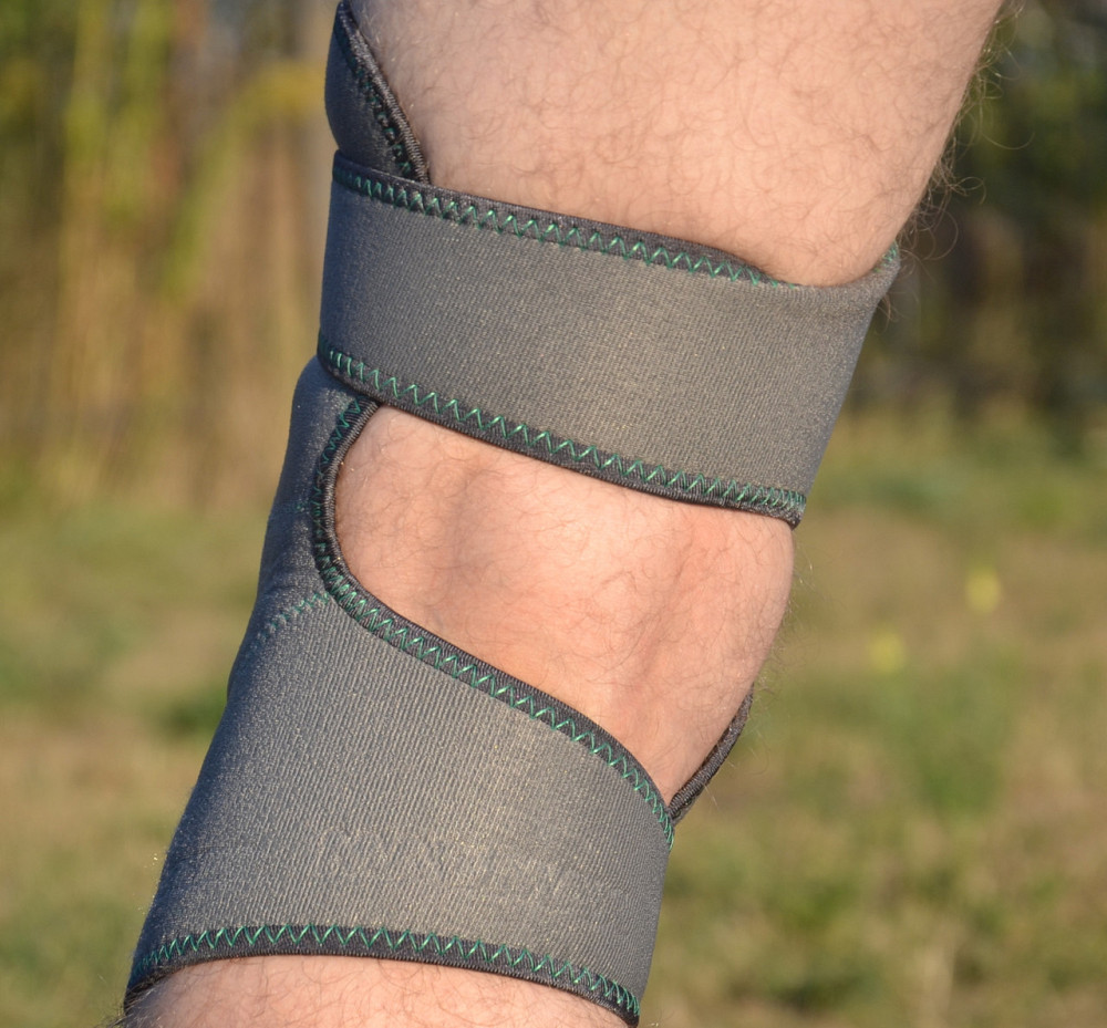 Наколінник MadMax MFA-295 Zahoprene Universal Knee Support Dark Grey/Green (1шт.) Кам'янське - фото 9