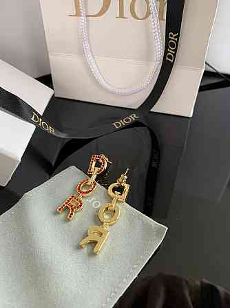 Брендовые серьги Диор/Dior, позолота │серьги буковка с красными кристаллами Одесса