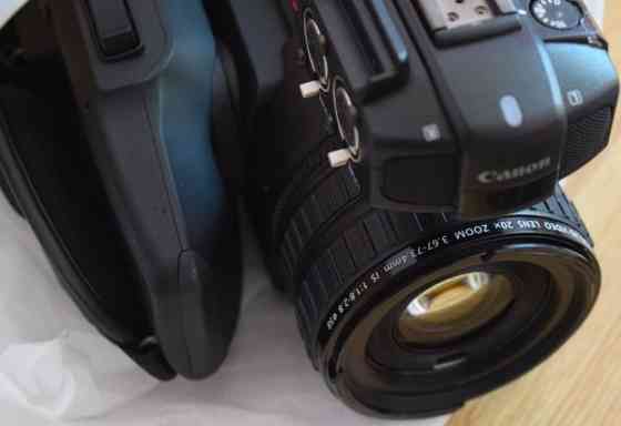 Canon XF200 HD Camcorder Професійна відеокамера Харків