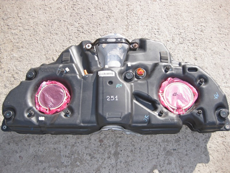 Mercedes-Benz  A2514702001 Паливний бензиновий бак R-Class W251 Одеса - фото 1