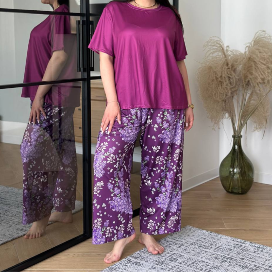 Піжама жіноча штани та футболка великого розміру PLUS SIZE з квітковим принтом домашній комплект для дому та сну фіолетова 5XL Одеса