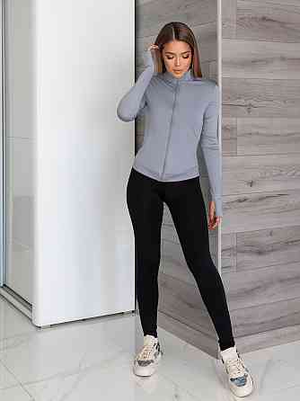 Женский костюм для спорта и фитнеса 