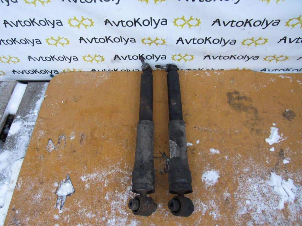 Амортизатор задній Renault Megane III 2008-2019 (562107002R) Ковель - фото 1