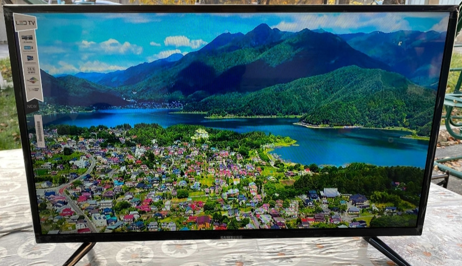 Телевізор: Samsung 42" Smart TV, 4K, Android 13 Київ - фото 1