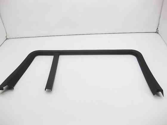 Mercedes-Benz  A1667370580 9051 Обшивка рами вікна задніх лівих дверей чорна GL/GLS X166 Одеса