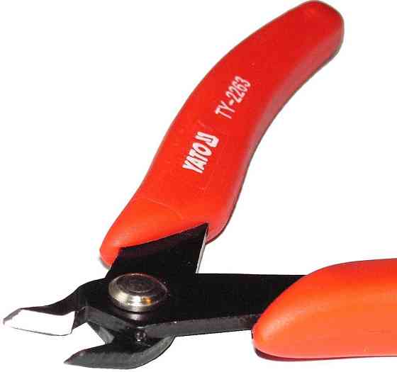 Бокорізи для електропровідників YATO L-130мм Харків