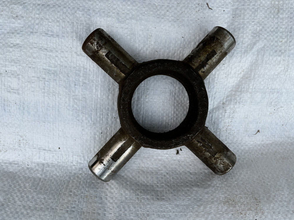 Крестовина дифференциала Урал. 375-2403060. Харьков - изображение 1