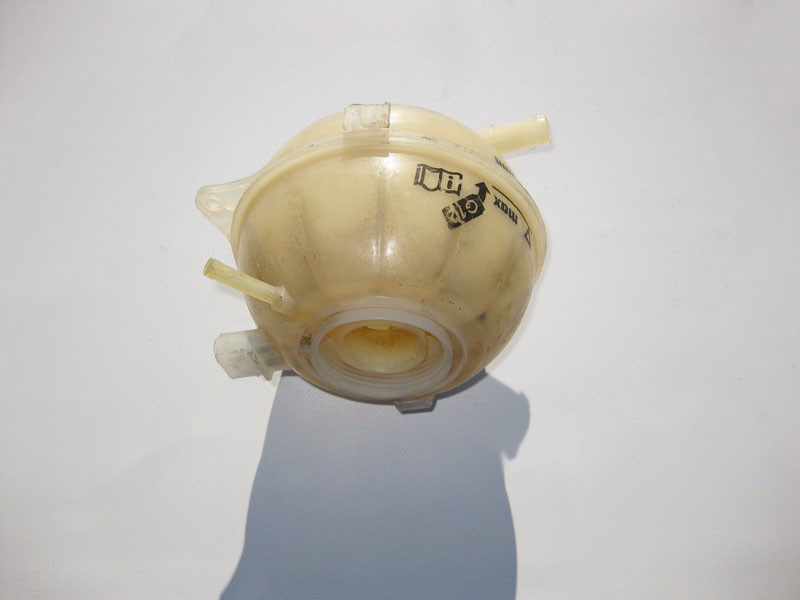 VAG  6Q0121407 Розширювальний бачок охолоджувальної рідини VW Polo 9N Skoda Fabia Roomster Seat Ibiza Одесса - изображение 2