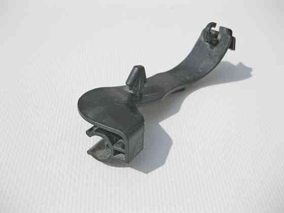 Mercedes-Benz  A2205460443 Пластиковий тримач дроту ABS зліва на задній балці S-Class W220 CL C215 Одесса