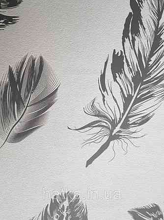 Обои виниловые на флизелине Marburg 82112 Felicita темно серые перья птиц на молочном фоне Киев