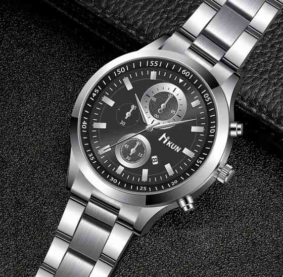 Подарунковий набір для чоловіків Лев Цар наручний годинник з браслетом і ланцюжок з кулоном сріблястий Київ