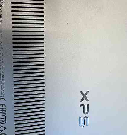Ноутбук DELL XPS 13 9305 i5-1135G7 / 8/512Gb. Київ