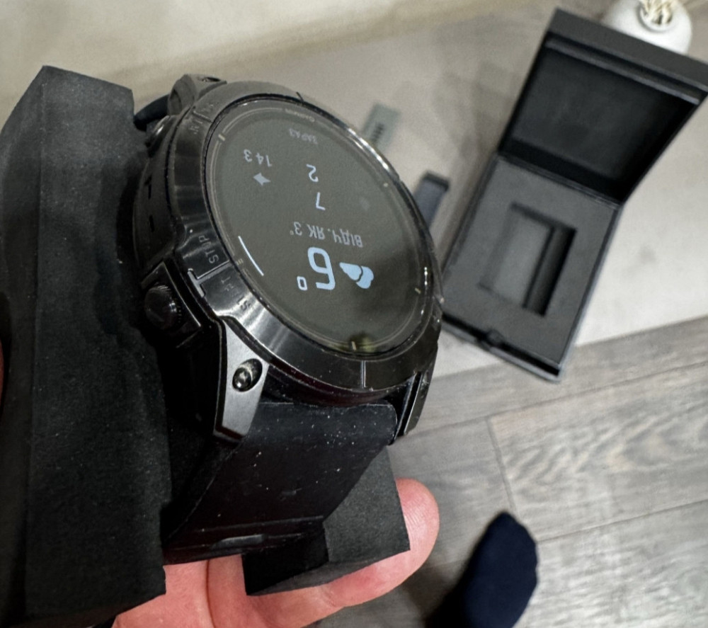 Смарт-Часи Garmin Epix Pro 51 Sapphire Titanium with leather band Київ - фото 1