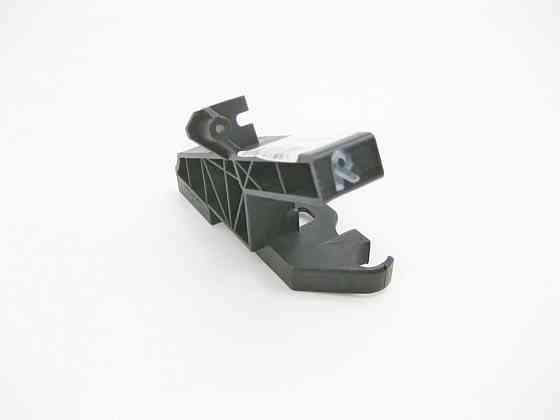 Mercedes-Benz  A2056203501 Новий пластиковий кронштейн правої фари на підсилювачі переднього бампера C-Class W205 Одесса