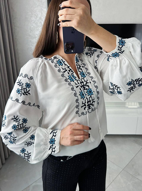 Женская современная вышиванка с растительными мотивами 80% хлопок, 20% полиэстер 44 Одесса - изображение 1