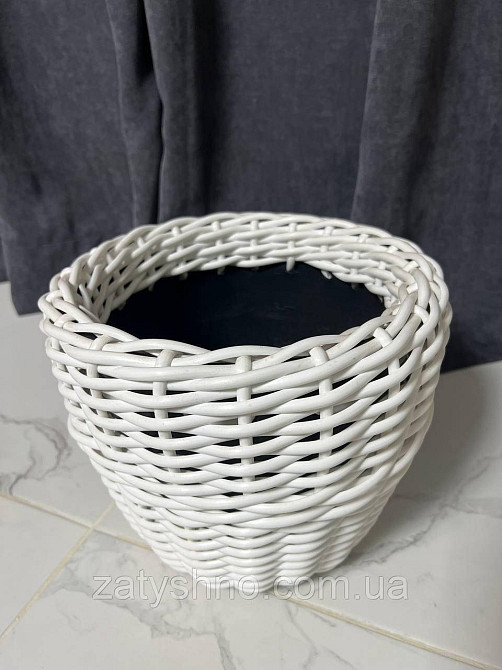 Білий ротанговий кошик Київ - фото 1
