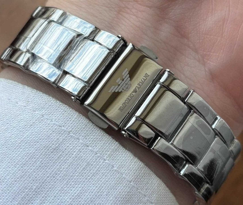 Чоловічий годинник Emporio Armani на браслеті срібного кольору з датою Київ - фото 2