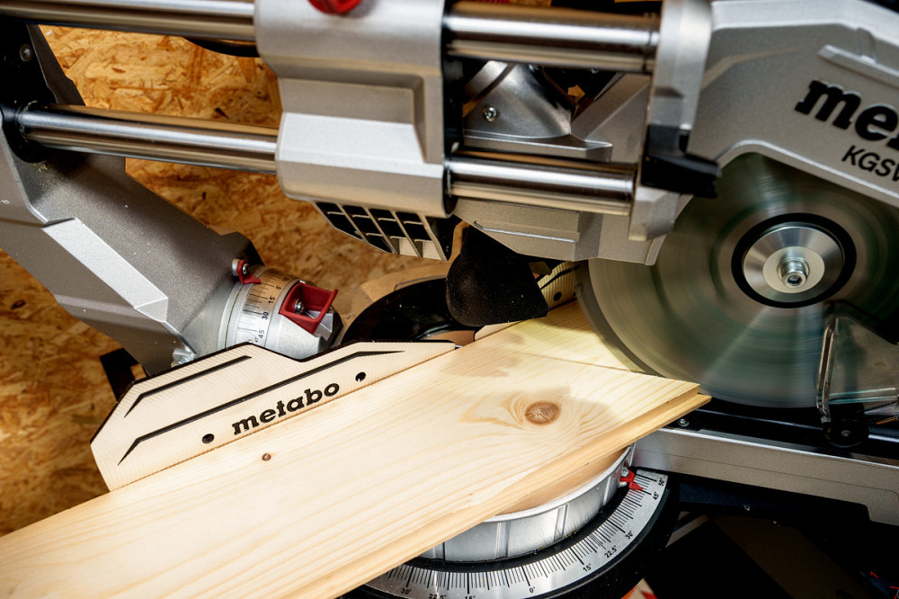 Торцовочная пила Metabo KGSV 216 MC (615216000) Коломыя - изображение 3
