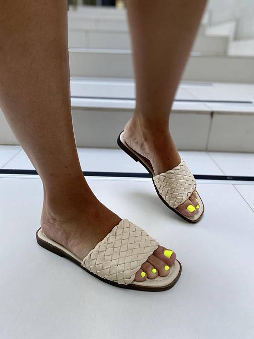 L&M Стильні шльопанці жіночі, штучна шкіра, бежеві на низькій підошві літні L&M 314-3 р. 38-40 Коломия - фото 1