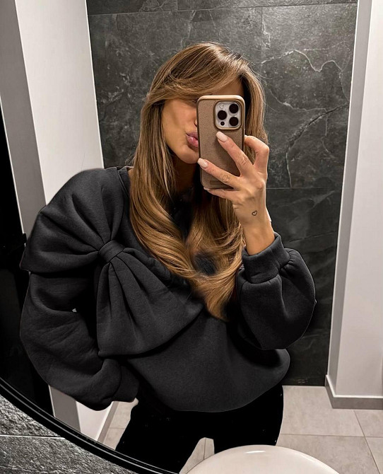 Жіночий стильний светр із декоративним бантом спереду трикотаж теплий тринитка Чорний, 48/52 Одеса - фото 1