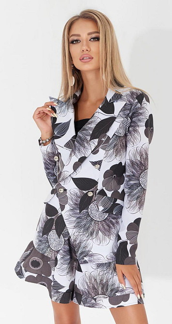 Костюм з розкльошеними шортами (46) Київ - фото 3