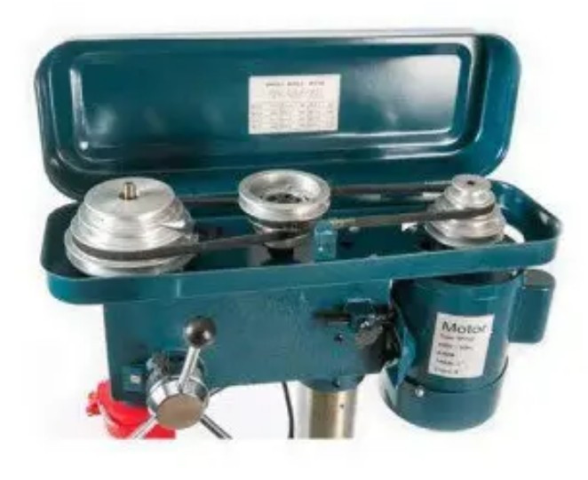 Вертикально-свердлильний верстат SR-2087 з тисками, 3570 Вт, 12 швидкостей, хід патрона 80 мм, патрон 16 мм Одеса - фото 3