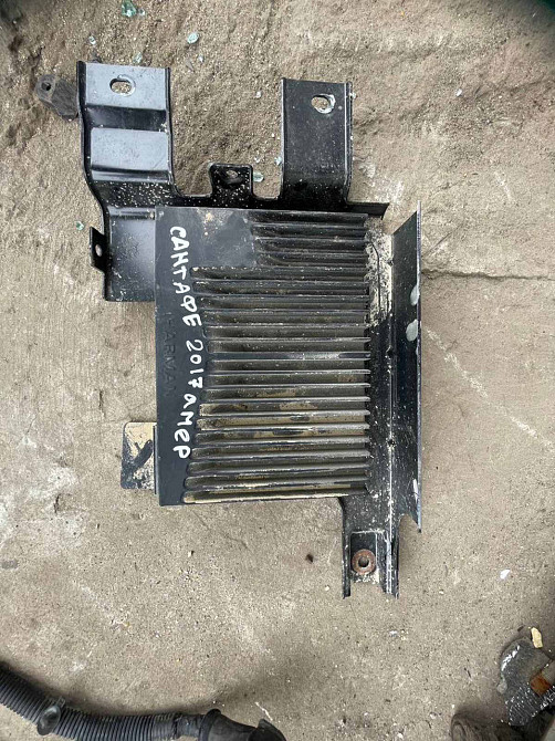 Оригінальний підсилювач звуку на Hyundai Santa Fe 2012-2018 Київ - фото 1