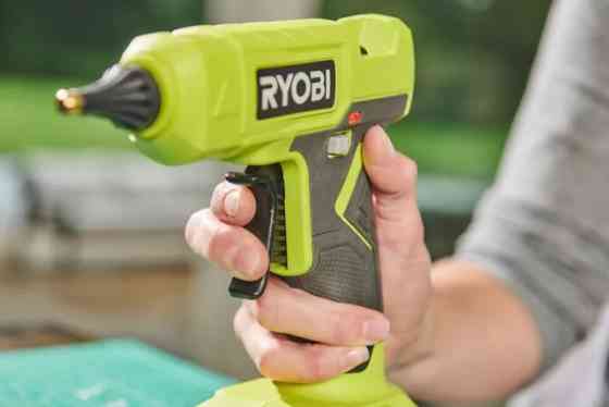 Пістолет клейовий акумуляторний RYOBI RGLU18-0 ONE+18В (каркас) Одеса