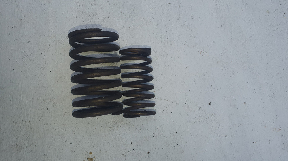 Комплект пружин клапана ЯМЗ. СССР. Харьков - изображение 1