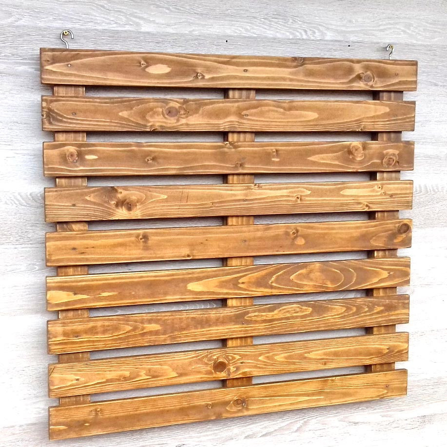 Полка настенная для цветов 