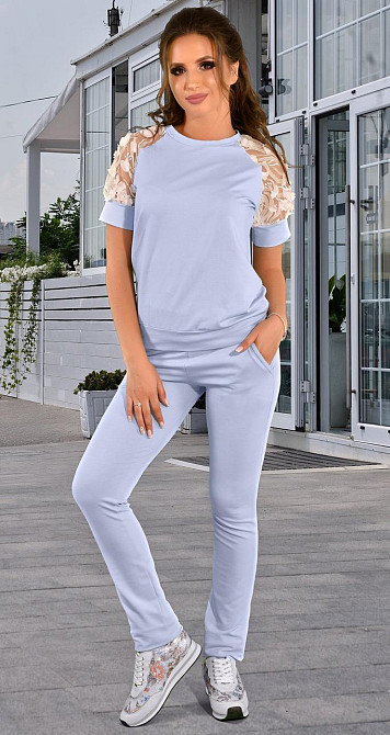 Брючный костюм с гипюром (42) Киев - изображение 1