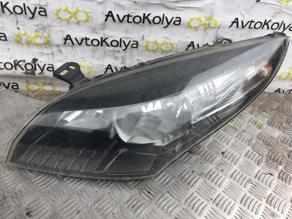 Фара ліва Renault Megane III 2009-2012 (260609993R) Ковель - изображение 1