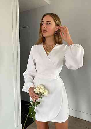 Женское романтичное мини платье на запах костюмка Молочный Одесса