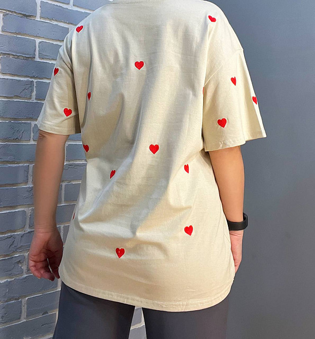 Футболка женская A-N 2632 вышивка сердца оверсайз удлиненная one size, бежевый, one size Киев - изображение 11