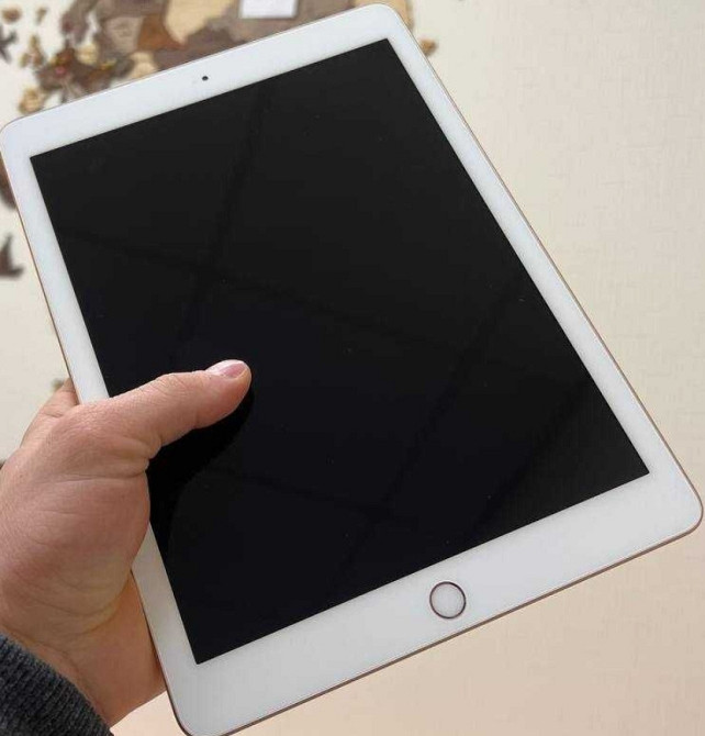 Планшет Apple iPad 6-32Gb. Gold.+ в подарунок чохол Киев - изображение 7