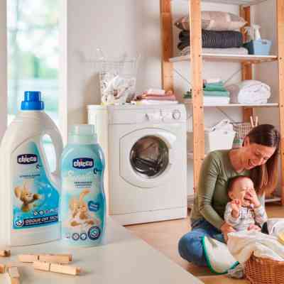 Кондиционер для белья Chicco Sensitive Sweet Talcum смягчитель тканей 750 мл (8058664103126) Винница