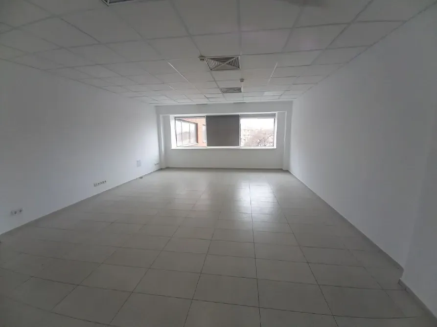 Офіс з гарним ремонтом, 6 поверх Самий центр міста (вул Шевченка) Зручне планування, просторі кімнати (див. план) Дніпро - фото 2