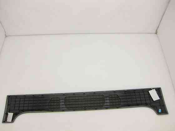 Mercedes-Benz  A2216901430 7J55 Накладка динаміка в задній полиці сіра Одеса