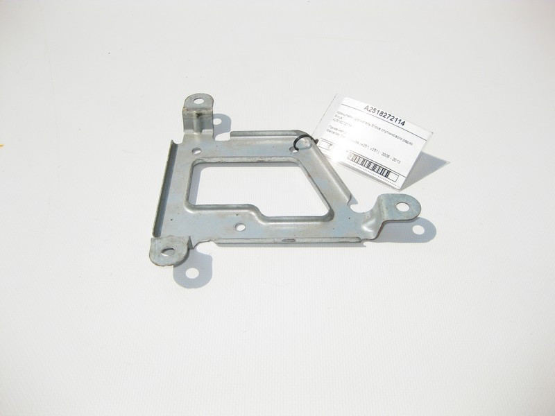 Mercedes-Benz  A2518272114 Кронштейн - утримувач блоку супутникового радіо Sirius R-Class W251 Одесса - изображение 5