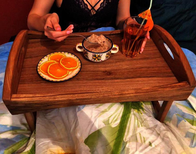 Столик-поднос для завтрака 