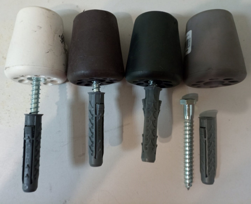 Відбійник (обмежувач) гаражних воріт гумовий 37х47мм висотою 55мм, сірий Київ - фото 1